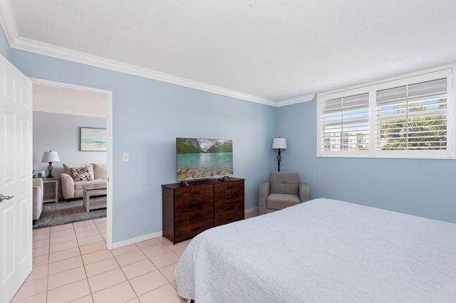 2731 NE 14th St Causeway 532, Pompano Beach, FL 33062