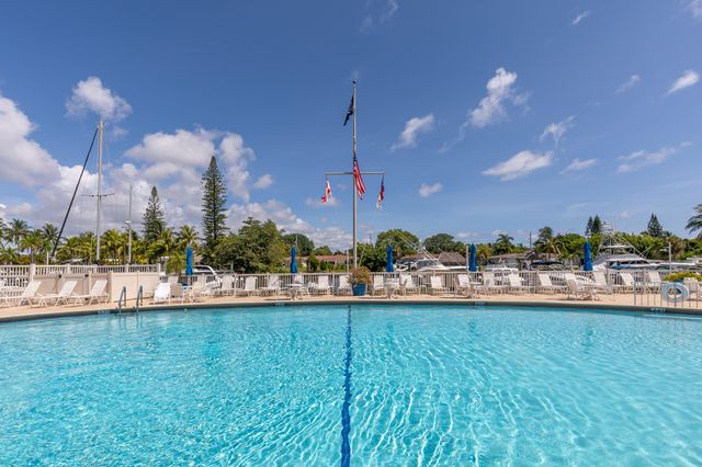 2731 NE 14th St Causeway 532, Pompano Beach, FL 33062