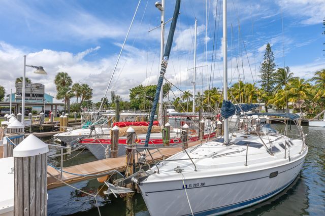 2731 NE 14th St Causeway 532, Pompano Beach, FL 33062