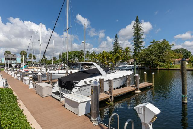 2731 NE 14th St Causeway 532, Pompano Beach, FL 33062