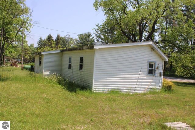 8807 NE Starvation Lake Road, Mancelona, MI 49659