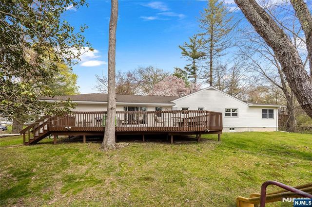 11 Sunset Road, Demarest, NJ 07627