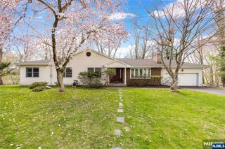 11 Sunset Road, Demarest, NJ 07627