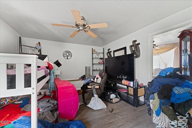 6950 Pico Drive, Medford, OR 97502