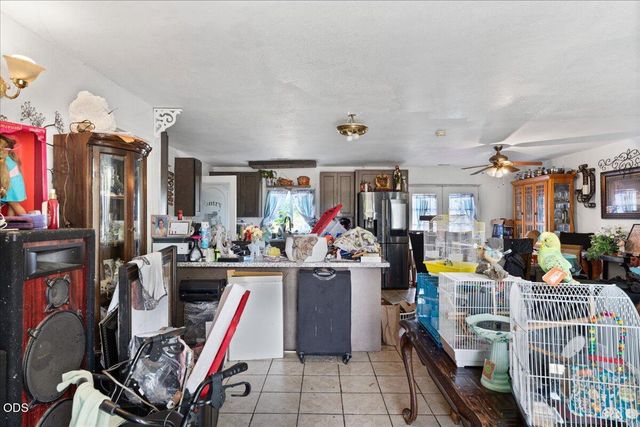 6950 Pico Drive, Medford, OR 97502