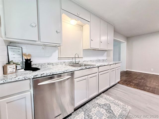 10559 E 4th Street, Tulsa, OK 74128