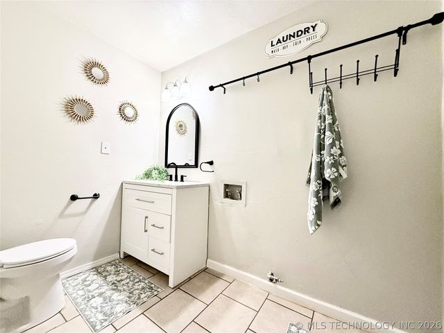 10559 E 4th Street, Tulsa, OK 74128