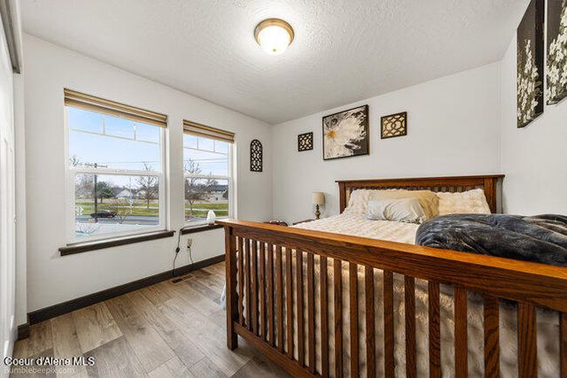 2489 N Side Saddle LN, Post Falls, ID 83854