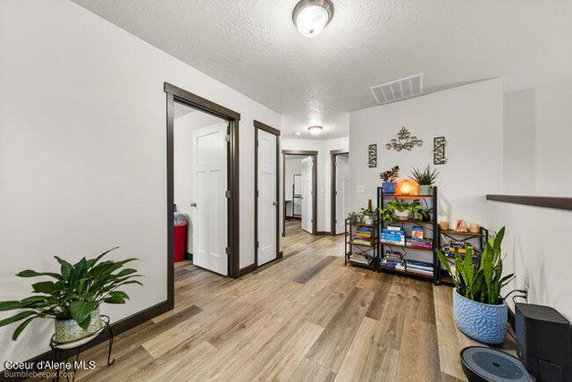 2489 N Side Saddle LN, Post Falls, ID 83854