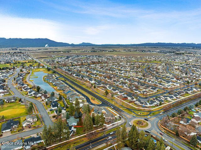 2489 N Side Saddle LN, Post Falls, ID 83854