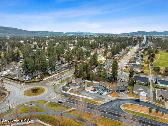 2489 N Side Saddle LN, Post Falls, ID 83854