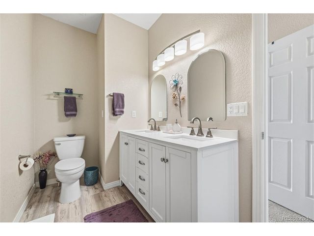 9543 Pearl Cir 105, Parker, CO 80134