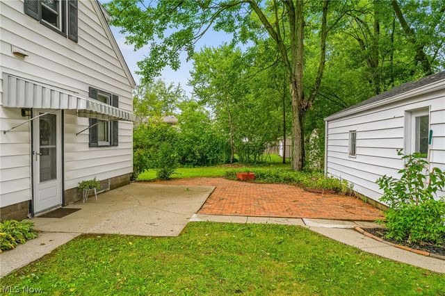 200 Gnau Avenue SW, Perry Twp, OH 44646