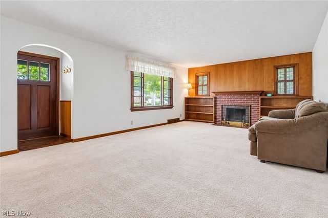 200 Gnau Avenue SW, Perry Twp, OH 44646