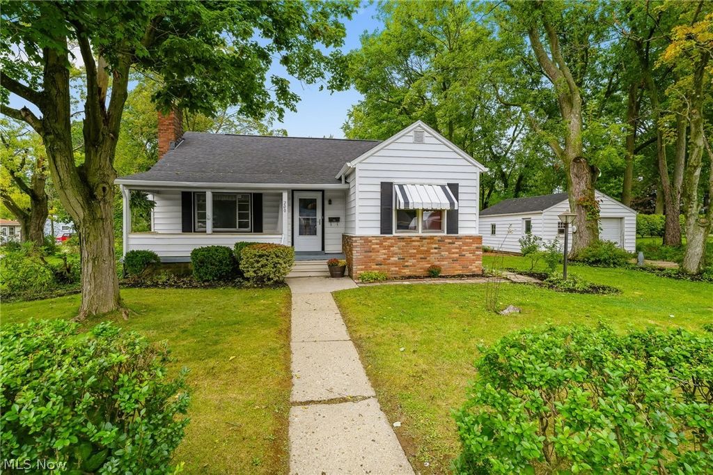 200 Gnau Avenue SW, Perry Twp, OH 44646
