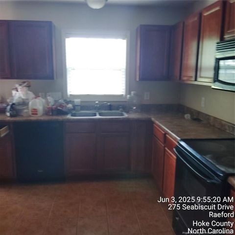 275 Seabiscuit Drive, Raeford, NC 28376