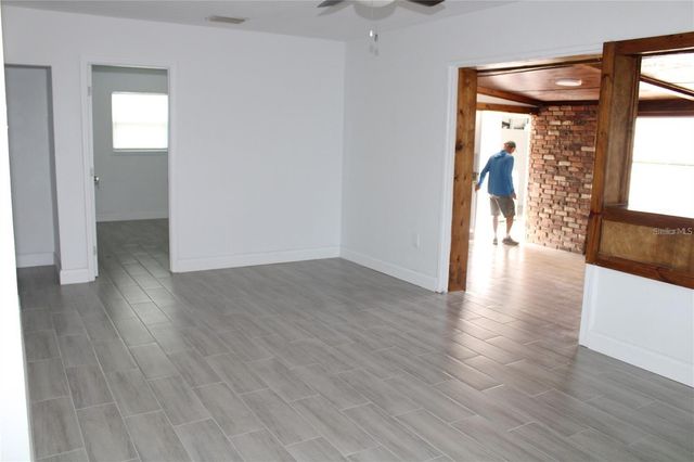 10704 50TH AVENUE N, St Petersburg, FL 33708