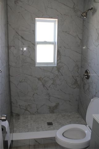 10704 50TH AVENUE N, St Petersburg, FL 33708