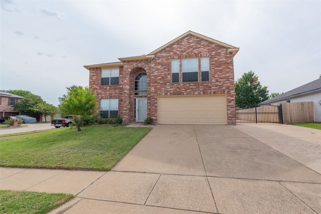 1157 Whistle Stop Drive, Saginaw, TX 76131