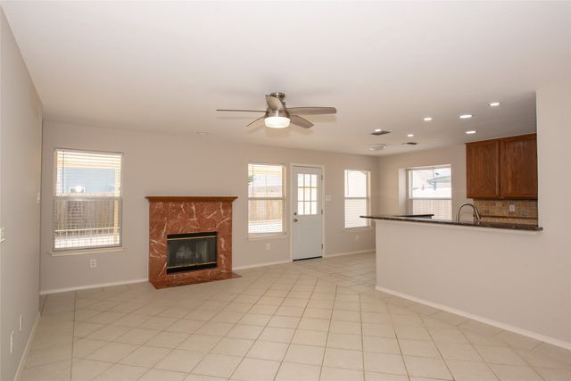 1157 Whistle Stop Drive, Saginaw, TX 76131