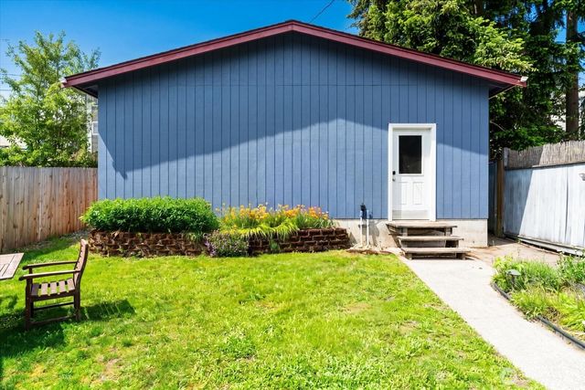 2129 42nd Avenue SW, Seattle, WA 98116