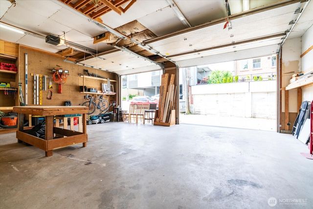 2129 42nd Avenue SW, Seattle, WA 98116