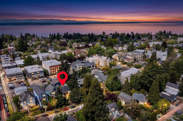 2129 42nd Avenue SW, Seattle, WA 98116