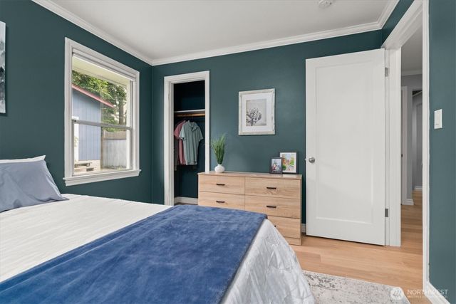 2129 42nd Avenue SW, Seattle, WA 98116