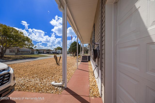 8144 Weatherford Avenue, Brooksville, FL 34613