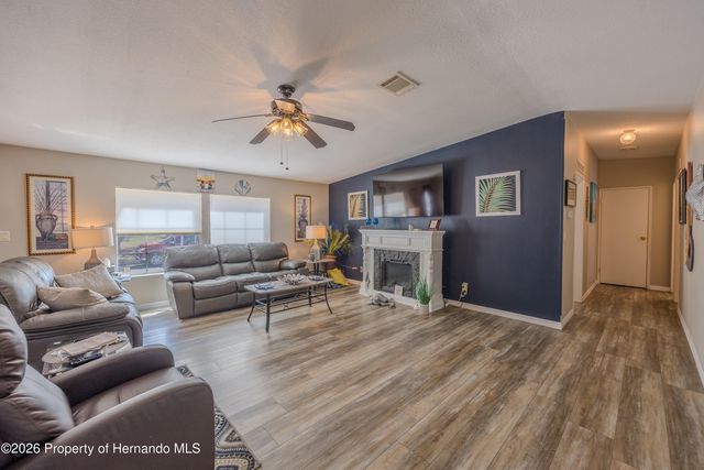 8144 Weatherford Avenue, Brooksville, FL 34613