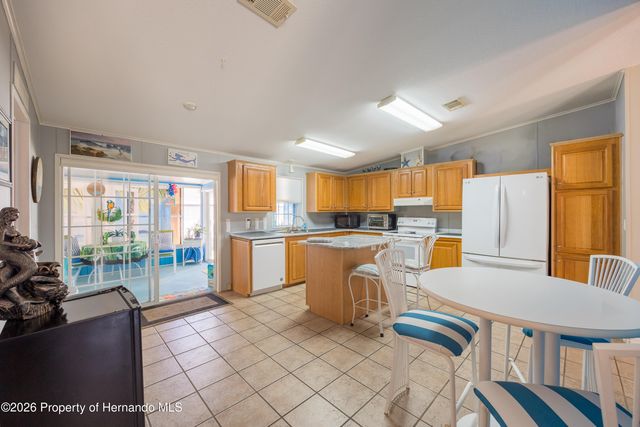 8144 Weatherford Avenue, Brooksville, FL 34613