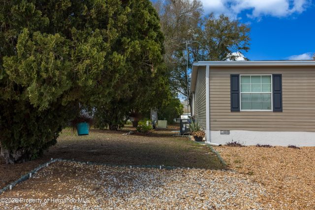 8144 Weatherford Avenue, Brooksville, FL 34613