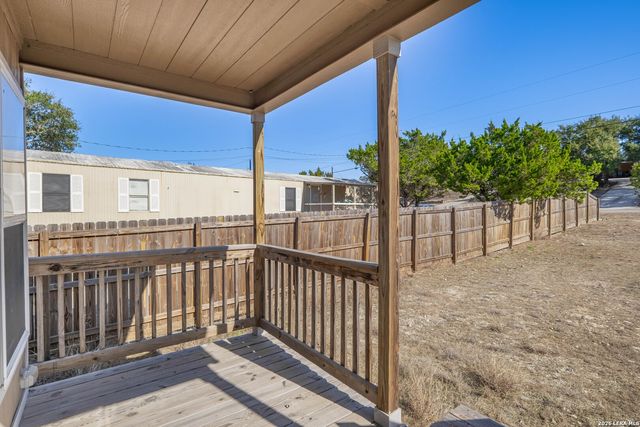 1932 Live Oak Dr, Canyon Lake, TX 78133