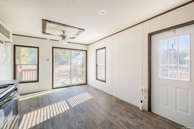 1932 Live Oak Dr, Canyon Lake, TX 78133