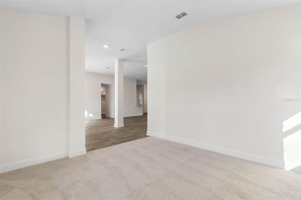 Image 13 of property listing at 18 UNION RUN COURT, Palm Coast, FL 32164