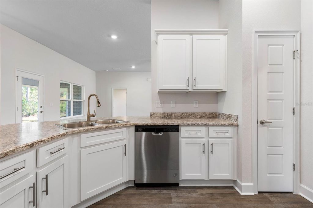 Image 9 of property listing at 18 UNION RUN COURT, Palm Coast, FL 32164