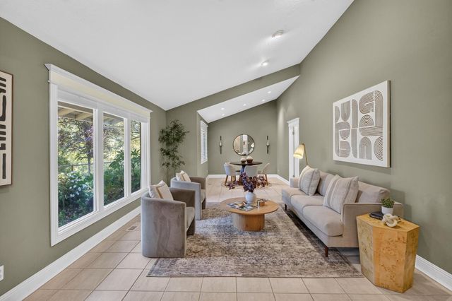 7704 Oak Leaf Ave, Fair Oaks, CA 95628