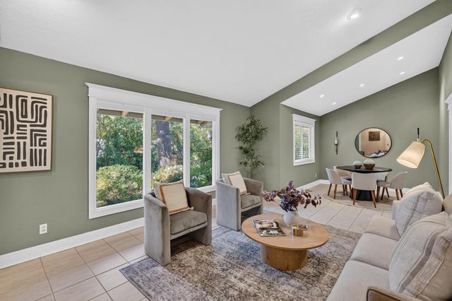 7704 Oak Leaf Ave, Fair Oaks, CA 95628