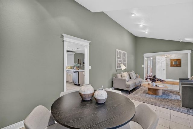 7704 Oak Leaf Ave, Fair Oaks, CA 95628
