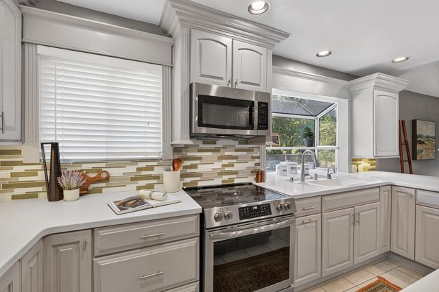 7704 Oak Leaf Ave, Fair Oaks, CA 95628