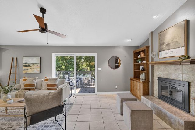 7704 Oak Leaf Ave, Fair Oaks, CA 95628