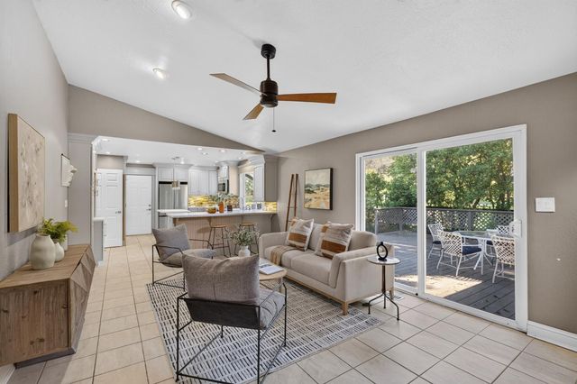 7704 Oak Leaf Ave, Fair Oaks, CA 95628