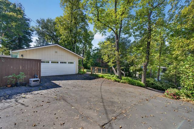 7704 Oak Leaf Ave, Fair Oaks, CA 95628