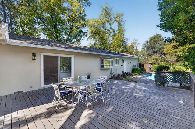 7704 Oak Leaf Ave, Fair Oaks, CA 95628