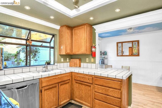 2860 Honeysuckle Cir, Antioch, CA 94531