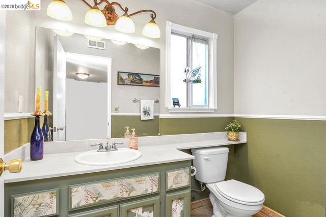 2860 Honeysuckle Cir, Antioch, CA 94531