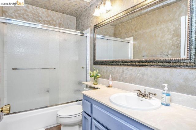 2860 Honeysuckle Cir, Antioch, CA 94531