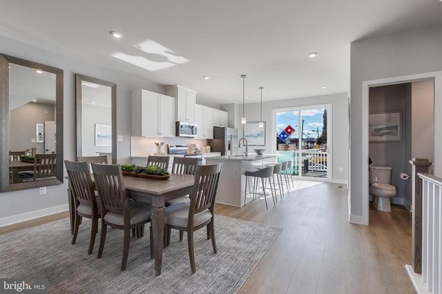 5 OASIS AVE, Ranson, WV 25438