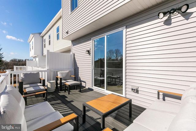 5 OASIS AVE, Ranson, WV 25438