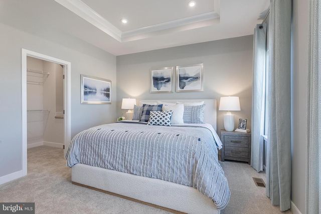 5 OASIS AVE, Ranson, WV 25438